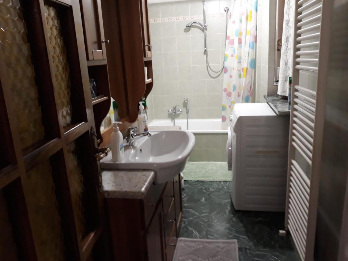 Appartamento Con Parcheggio Pubblico Sotto Casa เซนต์วินเซนต์ ภายนอก รูปภาพ